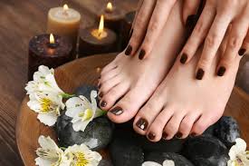 
      A good manicure or pedicure will remove dead skin cells and keep your skin soft and smooth. This also unclogs pores and reduces the risk of painful ingrown ...